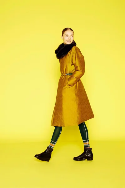 Look 16